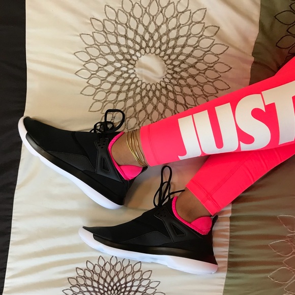 Jordan Shoes - Woman’s Jordan’s ( Rare!)